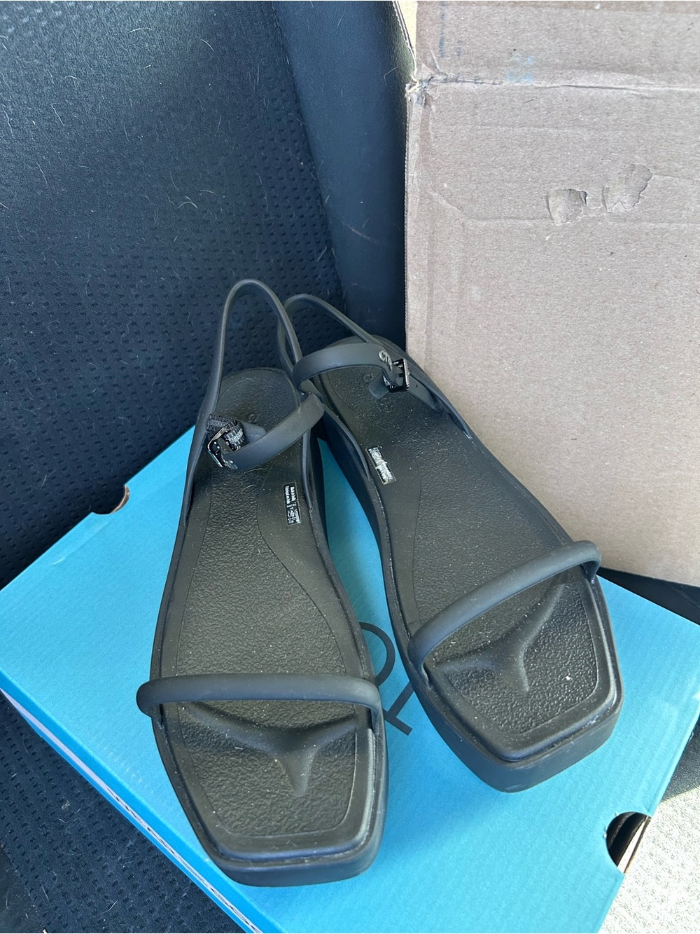 CROCS Black Platform Strappy Sandal - Picture 3 of 4